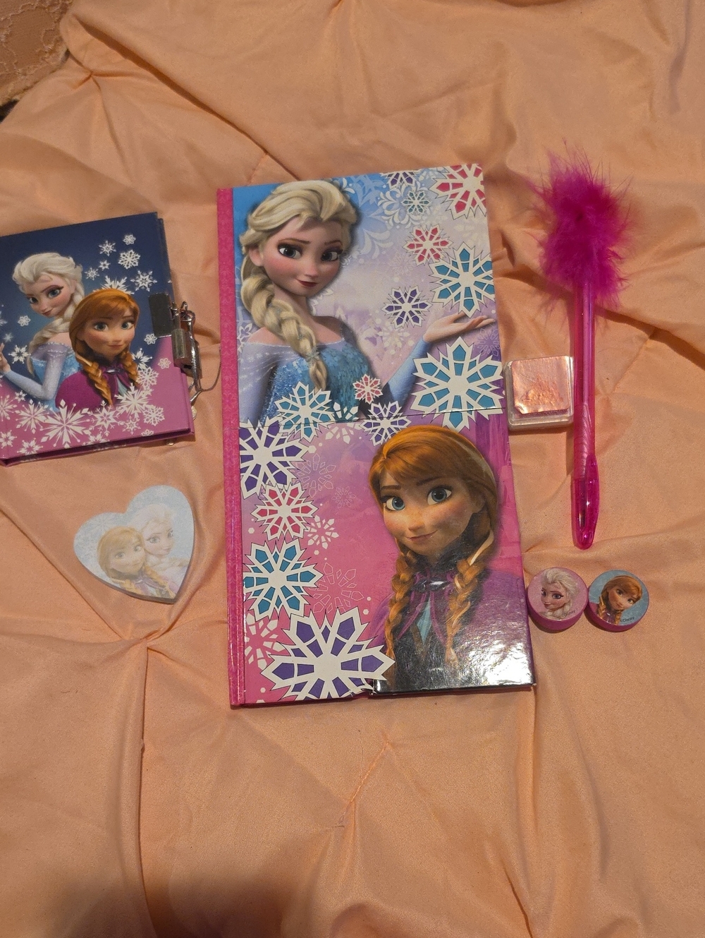 Frozen Stationary Set With Lockable Diary with Key